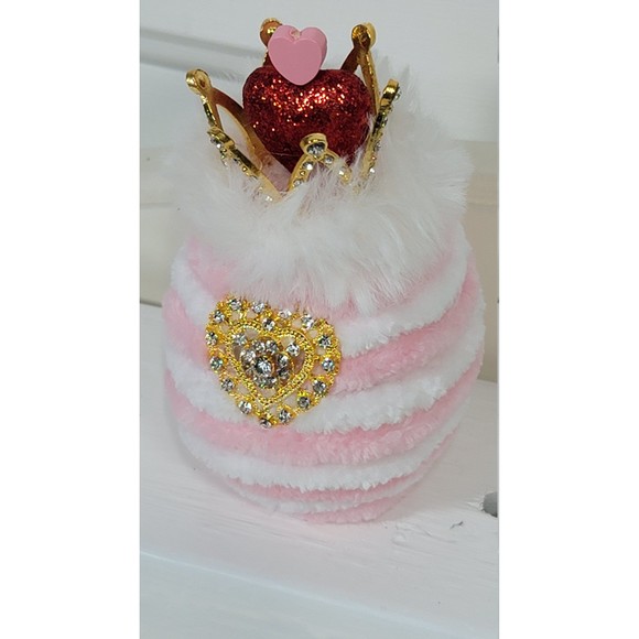 Decorative Velvety Yarn Easter‎ Egg with Crown, Velvety Yarn Ornament Home Décor - Picture 4 of 9